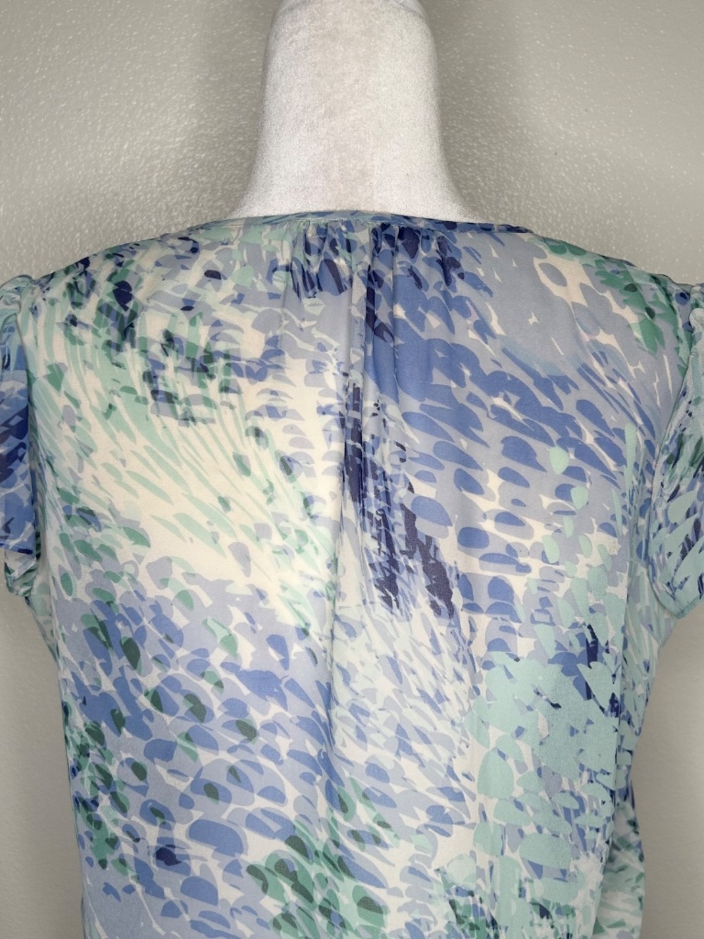 Banana Republic Womens Blue Patterned Sheer V-Neck Tie-Waist Top Blouse Size M - Picture 6 of 9